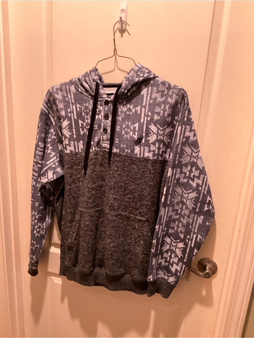 Hooey Gray and White Patterned Hooded Pullover